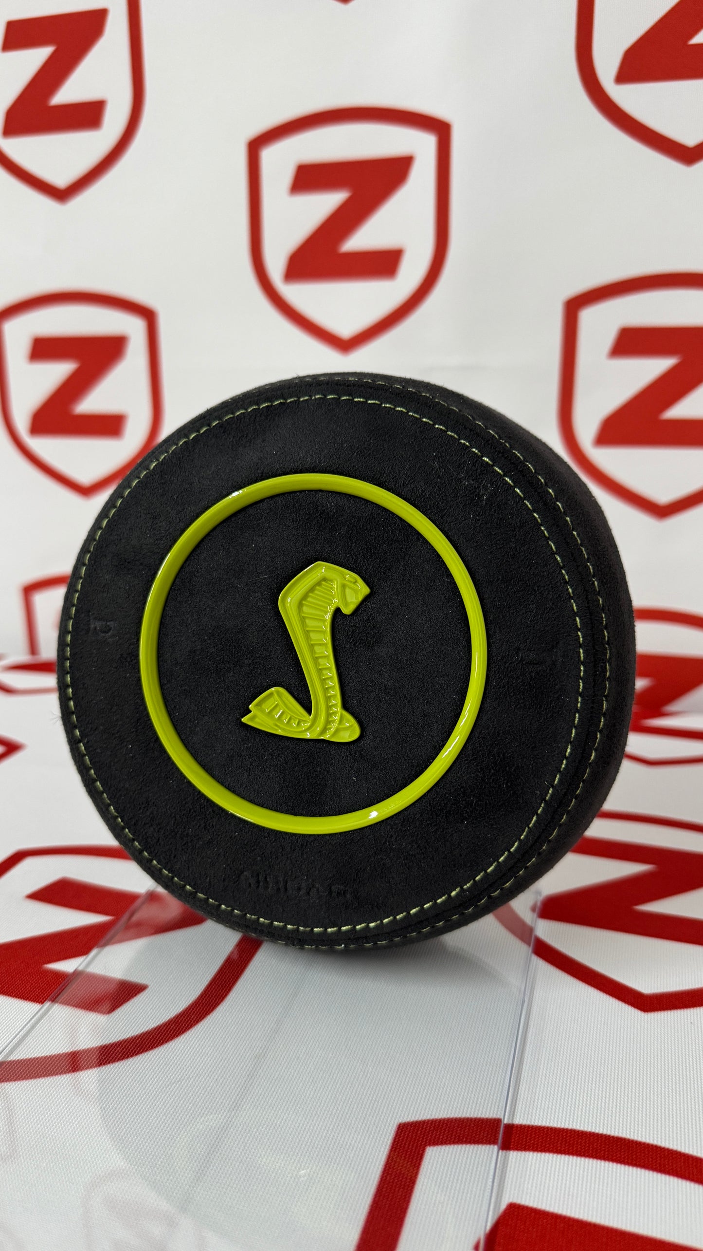 Ford Mustang GT350/GT500 Grabber Lime Airbag Cover